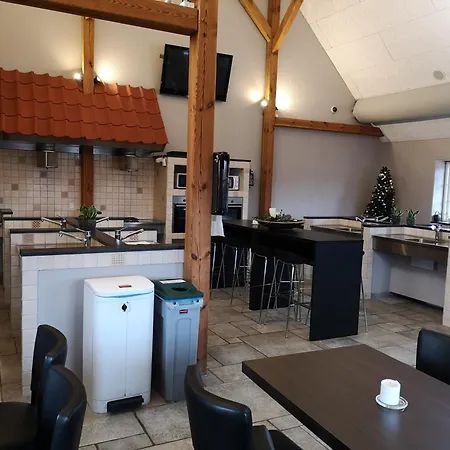 مكان تخييم Ribe Camping *